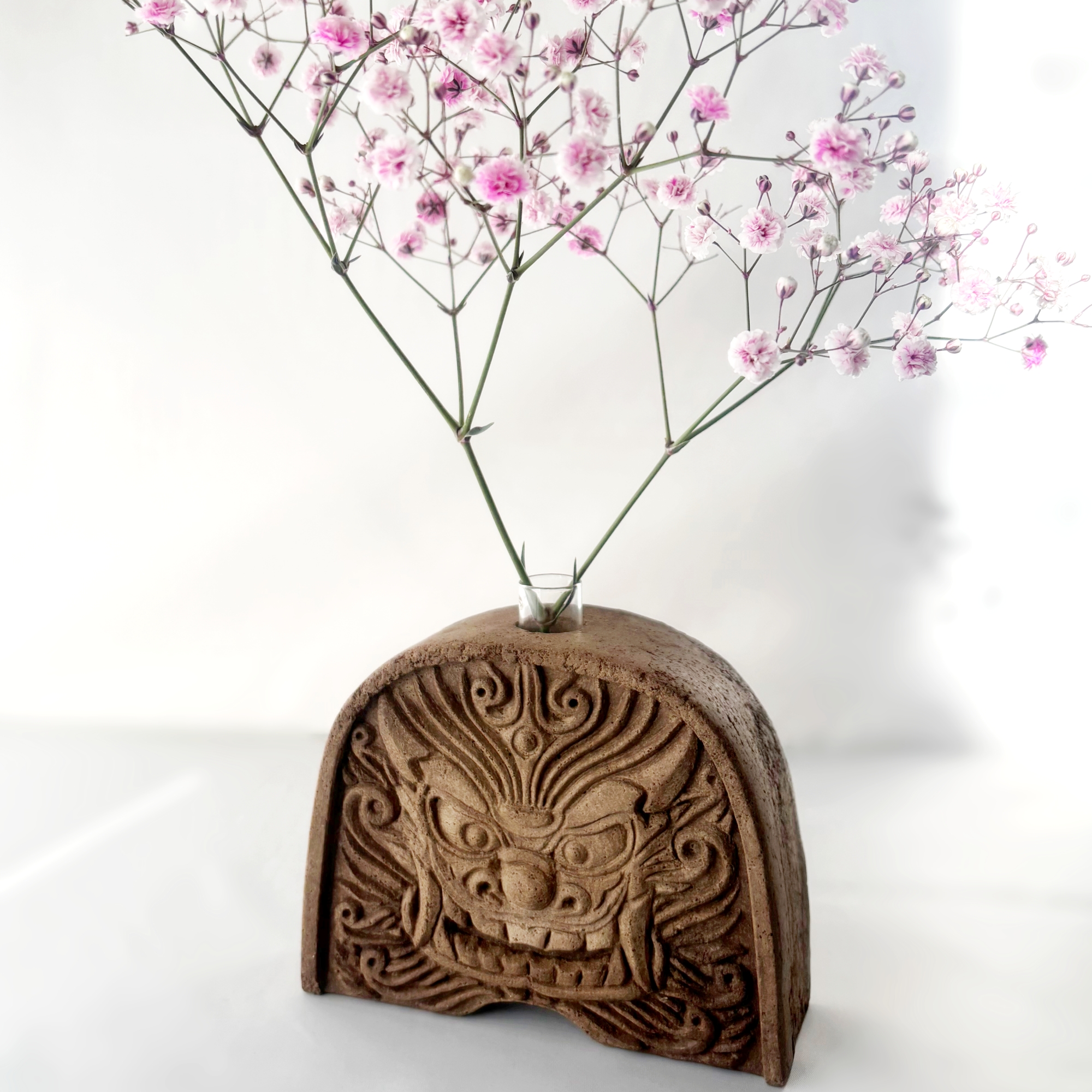 COFFEE STONE 鬼守の一輪（一輪挿し）とカスミソウ